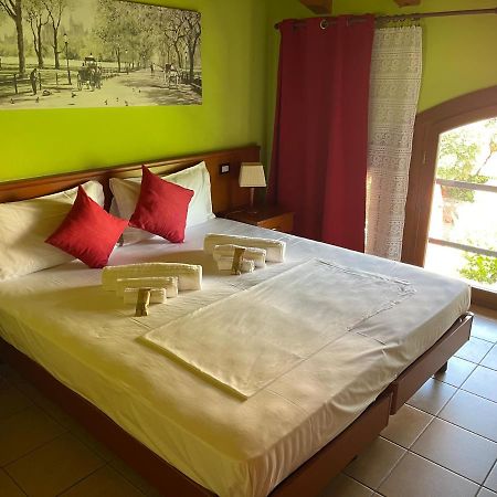 Hotel Al Bosco Sona Bagian luar foto
