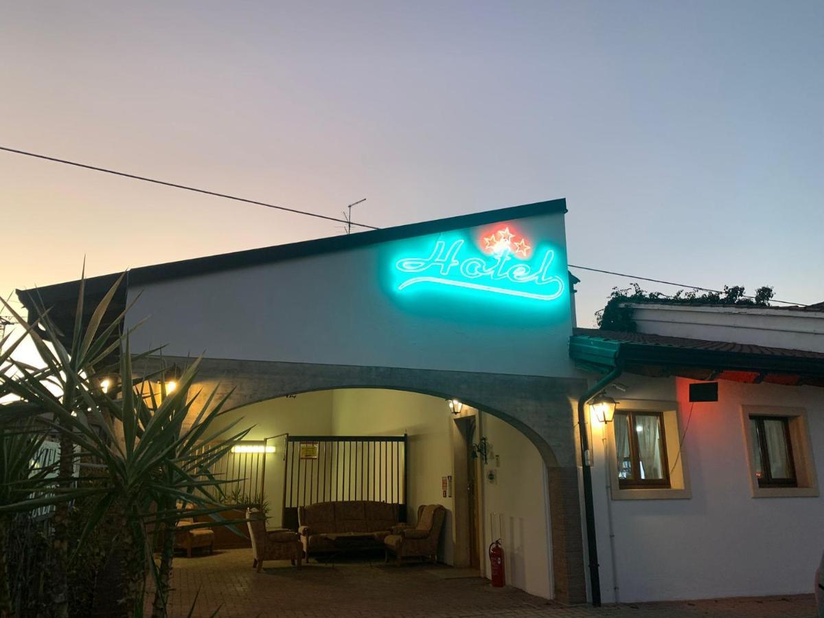 Hotel Al Bosco Sona Bagian luar foto